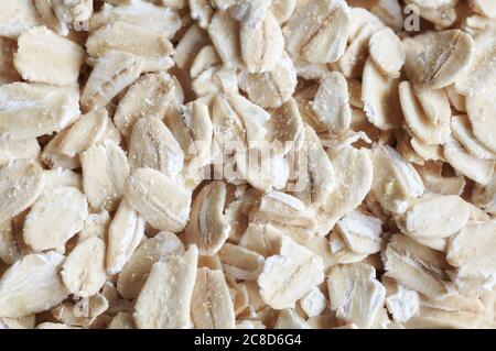 Nahaufnahme von trockenen Haferflocken, selektiver Fokus. Stockfoto