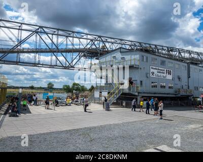 Ehemaliger Wartungswagen der Förderbandbrigde F60 in Lichterfeld, heute Museum nach dem Kohlebergbau. Jetzt als Touristeninformation verwenden. Lausitz, Branden Stockfoto