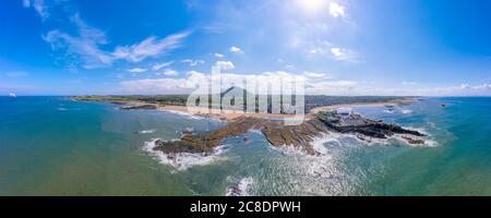 Großbritannien, Schottland, North Berwick, Drohne Blick auf die Küste von Firth of Forth im Sommer Stockfoto