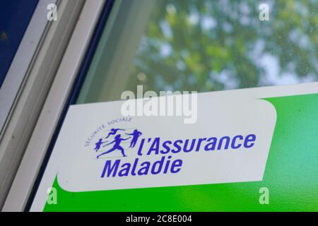 Bordeaux , Aquitaine / Frankreich - 07 21 2020 : l'Assurance maladie Logo und Text Zeichen der französischen Sozialversicherung Stockfoto