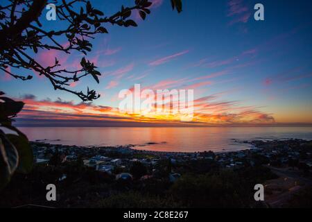 Sunset Sunrise Camps Bay, Kapstadt, Südafrika Stockfoto