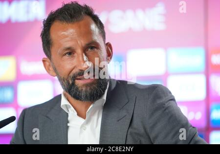 München, Deutschland 23.7.2020, Fußball : Bayern München präsentiert neuen Spieler Leroy Sane - Hasan Salihamidzic, Sportdirektor Bayern München Stockfoto