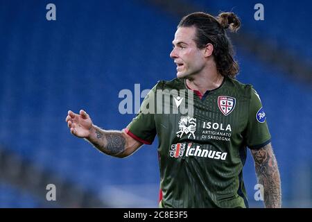 Rom, Italien. Juli 2020. Nahitan Nandez von Cagliari Calcio Gesten während der Serie EIN Spiel zwischen Lazio und Cagliari im Stadio Olimpico, Rom, Italien am 23. Juli 2020. Foto von Giuseppe Maffia. Kredit: UK Sports Pics Ltd/Alamy Live Nachrichten Stockfoto