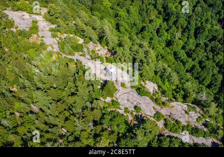 Luftbild szenische Ansicht des Feuerbeobachtungsturms am bald Mountain Adirondacks State Park Stockfoto