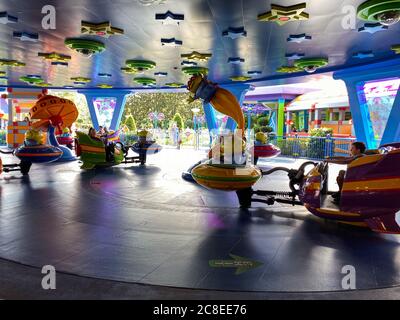 Orlando, FL/USA-11/27/19: Alien Swirls Fahrt im Toy Story Land im Hollywood Studios Park in Walt Disney World in Orlando, FL. Stockfoto