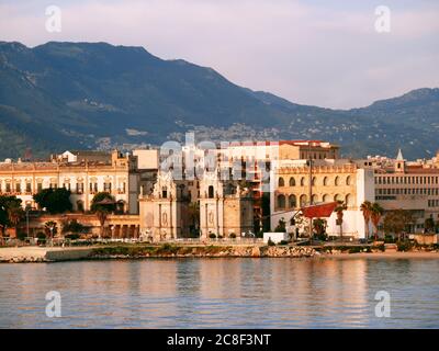 Palermo, Porta del Sole vom Meer aus gesehen Stockfoto