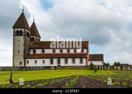 Kirche St. Peter und Paul, Insel Reichenau, Niederzell, Bodensee, Baden-Württemberg, Deutschland Stockfoto