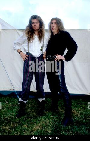 Mark Morris und Jim Morris von Bilaam und der Engel beim Reading Rock Festival 1986 auf der Richfield Avenue. Reading, 22. August 1986 – weltweite Nutzung Stockfoto