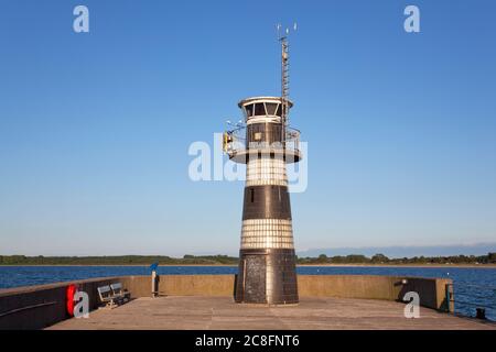 Geographie / Reisen, Deutschland, Schleswig-Holstein, Leuchtturm auf der WHO Nordmole in Travemünde, für WHO Ha, Zusatz-Rechteklärung-Info-nicht-verfügbar Stockfoto