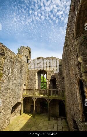 Das Innere von Weobley Castle auf der Gower Peninsula, Wales Stockfoto