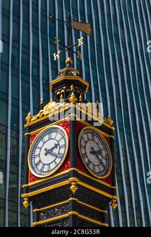 England, London, Westminster, Victoria, Little Ben Clock Tower Stockfoto