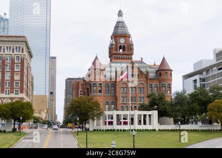 Old Red Courthouse am Dealey Plaza von Dallas Stockfoto