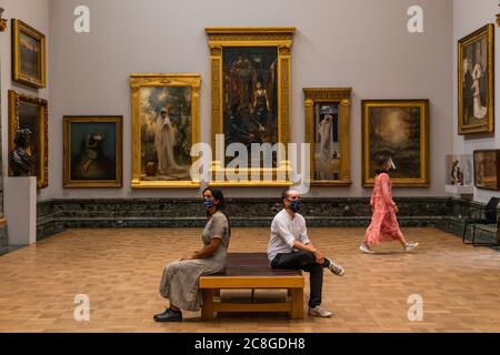 London, Großbritannien. Juli 2020. Werke in der Galerie der 1840er Jahre - die Tate Britain wird am Montag wieder eröffnet. Besucher werden gebeten, sich an die Hinweise zur sozialen Distanzierung usw. zu halten, die den Empfehlungen der Regierung nach der Lockerung der Sperre folgen. Kredit: Guy Bell/Alamy Live Nachrichten Stockfoto