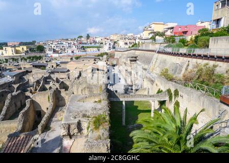 Blick über die Stadt Herculaneum in Rona, die beim Ausbruch des Vesuv im Jahre 79 n. Chr. verwüstet wurde Stockfoto