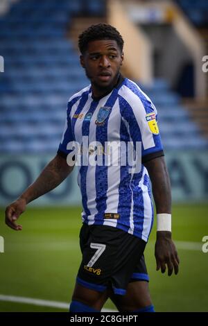 SHEFFIELD, ENGLAND. 22. JULI - Kadeem Harris von Sheffield Mittwoch in Aktion während des Sky Bet Championship-Spiels zwischen Sheffield Mittwoch und Middlesbrough in Hillsborough, Sheffield am Mittwoch 22. Juli 2020. (Quelle: Mark Fletcher, Mi News ) Stockfoto