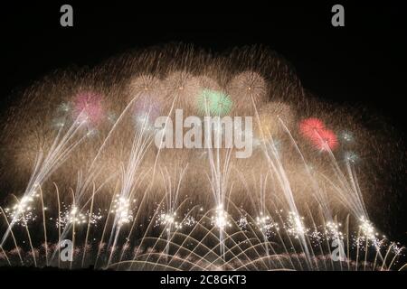 Akagawa Feuerwerk 2019 breite Sternmine Stockfoto