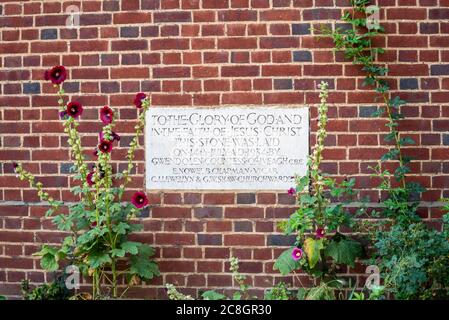 St. Andrew's Church Westcliff on Sea, Essex,Church of England Bistum Chelmsford. Stein gelegt 1934 von Gwendolen Guinness, Gräfin von Iveagh Stockfoto