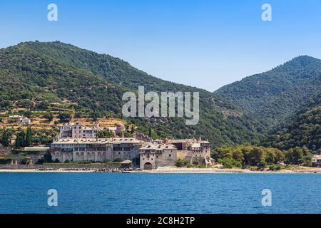 Xenophontos Kloster auf Berg Athos in Griechenland an einem Sommertag Stockfoto