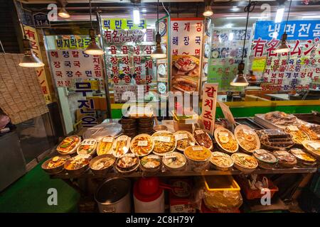 Namdaemun Market Food Street , Seoul, Südkorea Stockfoto