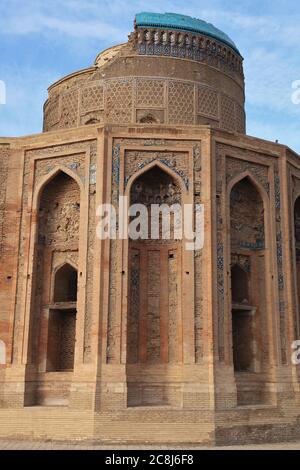 Das Torebek Hanim Mausoleum wurde im 14. Jahrhundert erbaut. Frau Torebek ist die Frau von Emir Timur. Kunya Urgench, Turkmenistan. Stockfoto