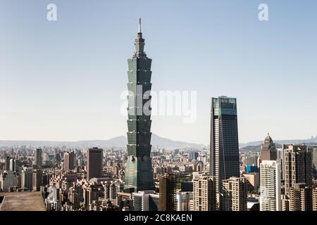 TAIPEI, TAIWAN - März 10: Blick auf Taipei 101 Moderne Architektur in der Innenstadt von Taipei am 10. März 2018 in Taipei Stockfoto