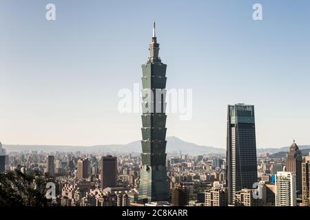 TAIPEI, TAIWAN - März 10: Blick auf Taipei 101 Moderne Architektur in der Innenstadt von Taipei am 10. März 2018 in Taipei Stockfoto