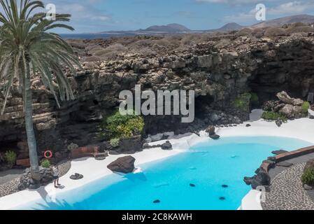 Jameos del Agua: Lava-höhlen mit Bars und Restaurants sowie einen Veranstaltungsort. Stockfoto