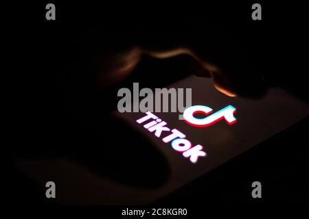 Brasilien. Juli 2020. In dieser Abbildung ist ein TikTok-Logo auf einem Smartphone zu sehen. Kredit: SOPA Images Limited/Alamy Live Nachrichten Stockfoto