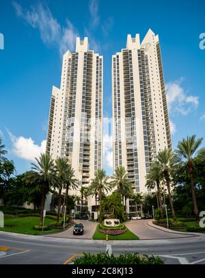 Ocean One Condominium befindet sich in 19333 Collins Avenue Sunny Isles Beach FL Stockfoto