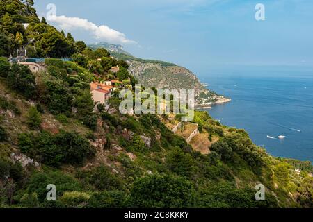 Erstaunliche Cote d Azur Küste in Frankreich Stockfoto