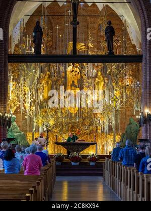 Der Bernsteinaltar der Brigittenkirche in danzig Stockfoto