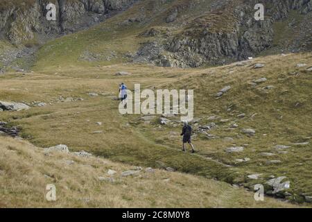 Wanderer auf einem Wanderweg aus der Nähe Stockfoto