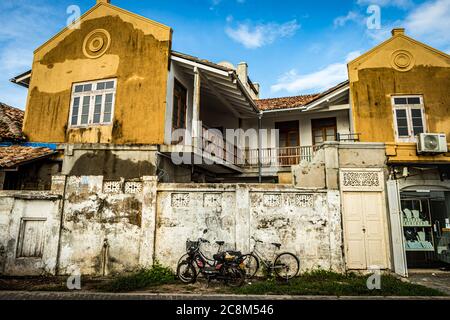 Ein Wohnhaus im Galle Fort auf einem sonnigen Tag in Sri Lanka Stockfoto