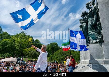 Montreal, Kanada - 25. Juli 2020: Protest gegen Zwangsmasken in Quebec Stockfoto