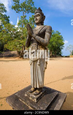 MIHINTALE, SRI LANKA - 05. FEBRUAR 2020: Skulptur des Devanampiyatissa Königs - des ersten buddhistischen Königs in Ceylon Stockfoto