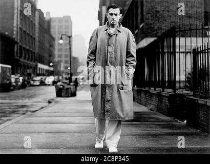 Richard Conte, Drehort des Films, 'The Sleeping City', Universal Pictures, 1950 Stockfoto