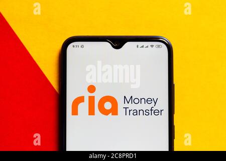 Brasilien. März 2020. In dieser Abbildung ist das Ria Money Transfer-Logo auf einem Smartphone zu sehen. Kredit: Rafael Henrique/SOPA Images/ZUMA Wire/Alamy Live Nachrichten Stockfoto