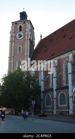 Ingolstadt, Bayern - Juli 03 2019: Große Liebfrauenmünster im Zentrum der bayerischen Stadt Ingolstadt Stockfoto
