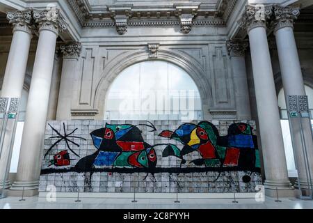 Joan Miró (Barcelona 1893-Palma de Mallorca 1983). Wandbild für IBM. Nationales Kunstmuseum von Katalonien, Barcelona Stadt, Spanien. Stockfoto