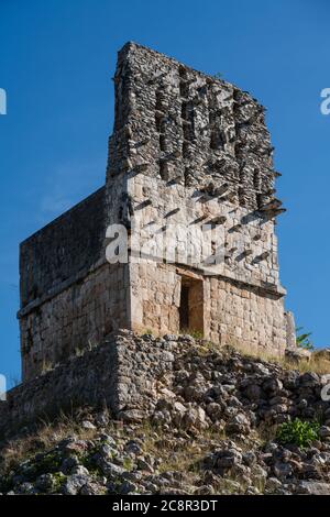 Die Ruinen der Maya-Stadt Labna sind Teil der prähispanischen Stadt Uxmal UNESCO-Weltkulturerbe-Zentrum in Yucatan, Mexiko. Stockfoto