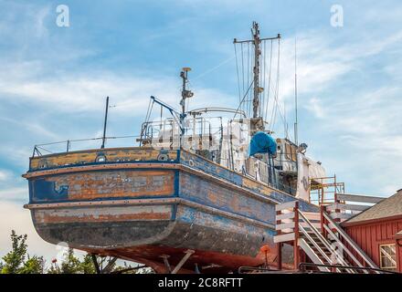 Mystic, Connecticut - 20. Juni 2020: Mystic Seaport, im Freien nachempfundenen Dorf des 19. Jahrhunderts und lehrreiches maritimes Museum in Mystic, Connecticut. Aa Stockfoto