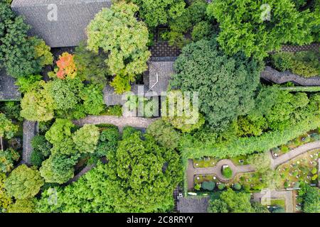 Luftaufnahme des alten traditionellen Gartens, Luftaufnahme in Suzhou, China. Stockfoto