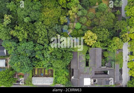 Luftaufnahme des alten traditionellen Gartens, Luftaufnahme in Suzhou, China. Stockfoto