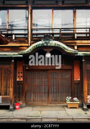 GOJO Rakuen (5th Street Paradise), Rotlichtviertel im alten Kyoto die Gegend war eine Mischung aus Gasthäusern, Theatern, Restaurants, Bars und Bordellen. Viele der Stockfoto