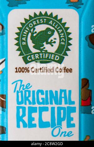 Rainforest Alliance Certified 100% zertifizierten Kaffee Detail auf Karton von Jimmys Iced Coffee Caffe Latte Original Drink - das Original Rezept One Stockfoto