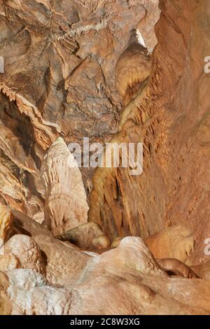 The Diamond Chamber, in Gough's Cave, in den Mendip Hills, Cheddar Caves, Somerset, Großbritannien. Stockfoto