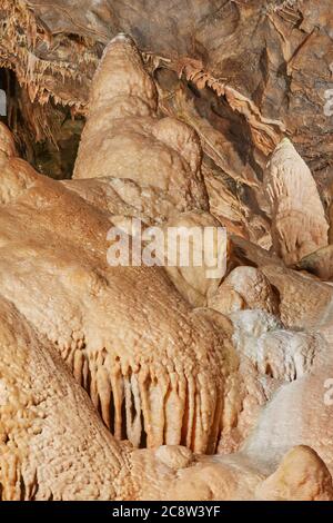 The Diamond Chamber, in Gough's Cave, in den Mendip Hills, Cheddar Caves, Somerset, Großbritannien. Stockfoto