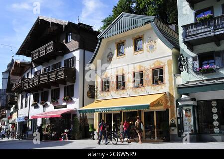 Der Ferienort Sankt Wolfgang im Salzkammergut ist einer der bekanntesten Ferienorte in Österreich, aufgenommen am 10. August 2008. Foto: Uwe Gerig (c) dpa - Bericht zur weltweiten Nutzung Stockfoto