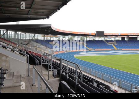 Braunschweig, Deutschland. 17. Juli 2020. firo: 17.07.2020, Fußball, 2.Bundesliga, Saison 2020/2021, Eintracht Braunschweig, Eintracht Stadion, Orientierung Deutsche Leichtathletik Meisterschaften 2020, Laufstrecken, Tribünen Quelle: dpa/Alamy Live News Stockfoto