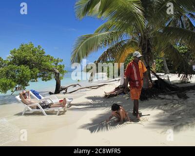 Cayo Sombrero, eine kleine Insel im Karibischen Meer in Chichiriviche im Falcon Staat in Venezuela - Morrocoy Nationalpark, in Venezuela. Es stellt ein großes touristisches Interesse dar, indem es einer der Ausgangspunkte in Richtung zu den Inseln des Morrocoy Nationalparks, zusammen mit Tucacas ist. Weltweit eingesetzt Stockfoto